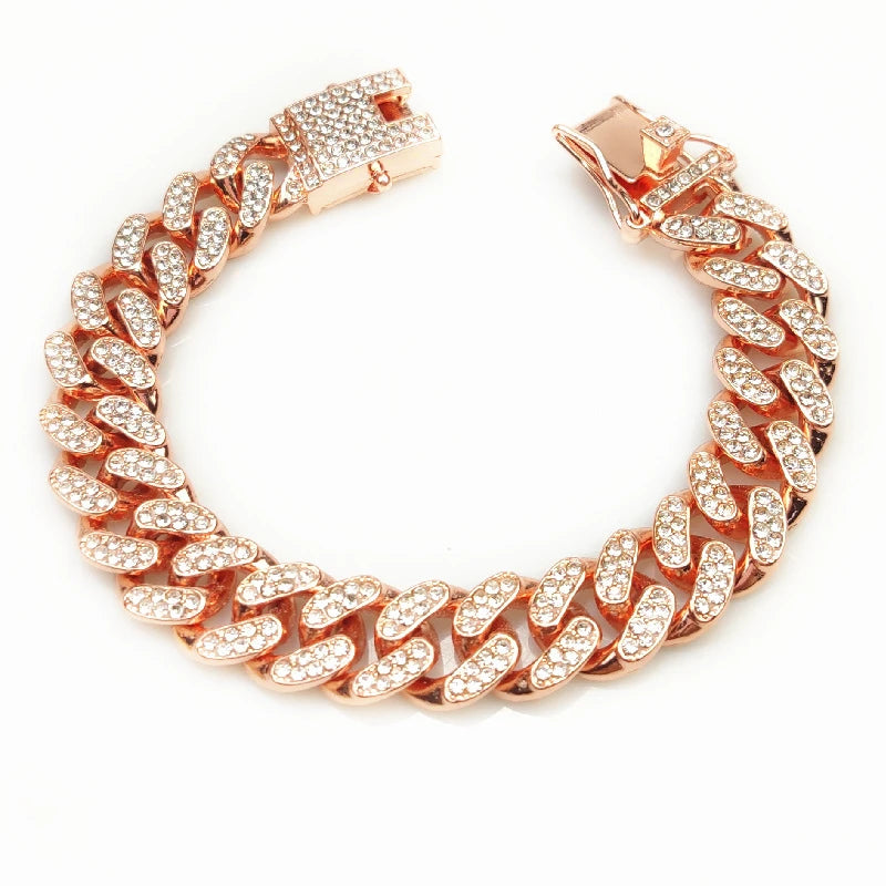 Feline Fashionista Pet Diamond Collar