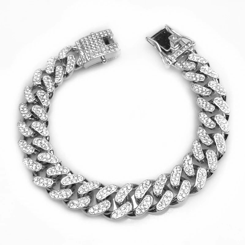 Feline Fashionista Pet Diamond Collar